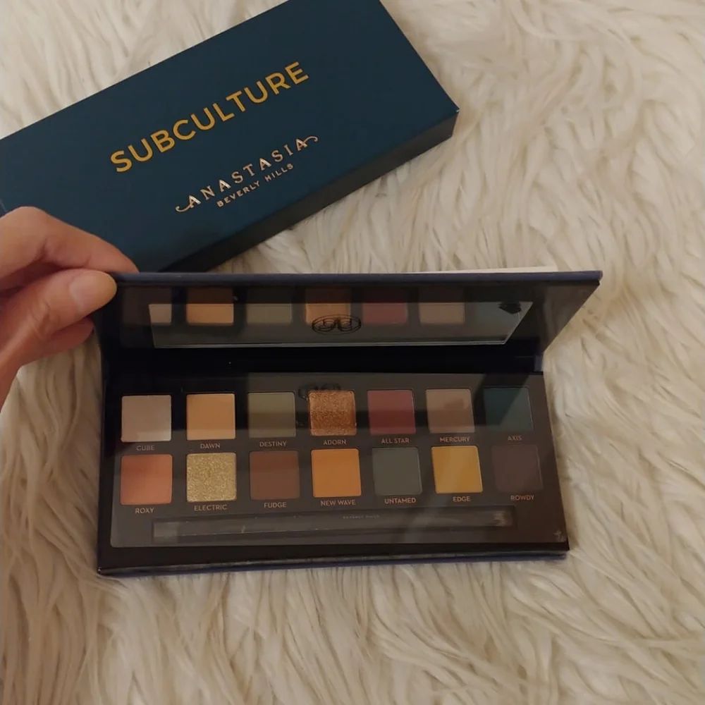 💖FIRM! NWT ANASTASIA BEVERLY HILLS SUBCULTURE EYESHADOW PALATTE (DISCONTINUED)